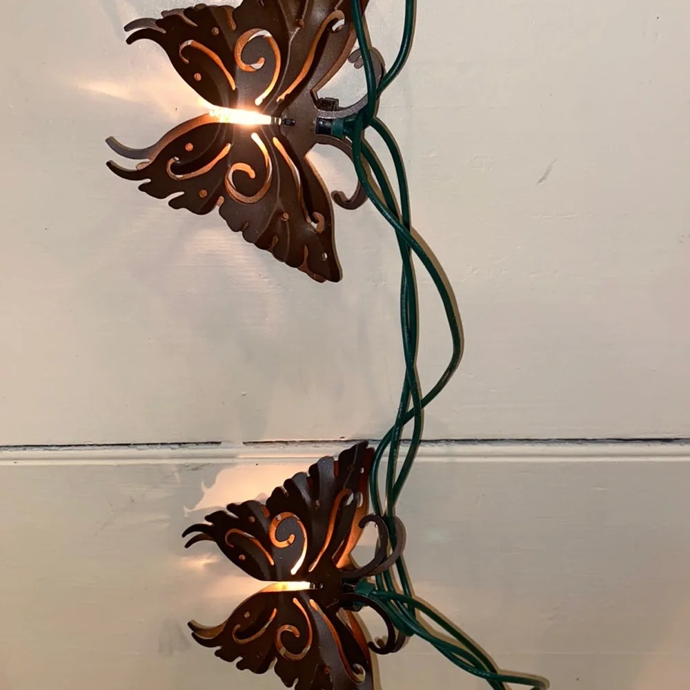 N/A strand butterfly